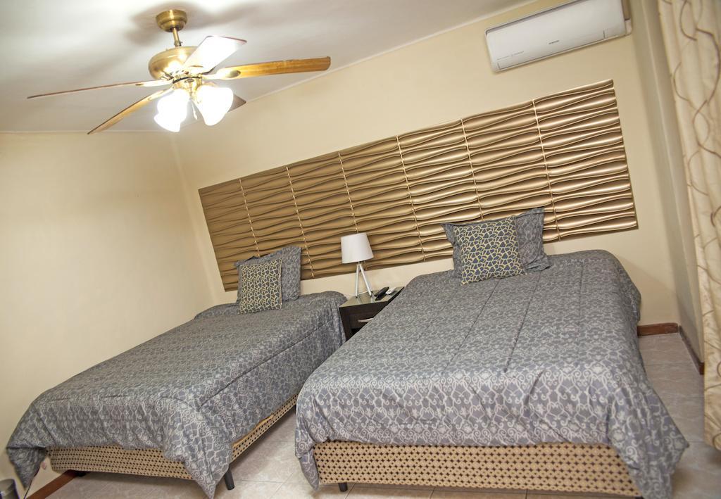 Hotel Boutique Valverde Cumbres De La Escalon Mejicanos Room photo